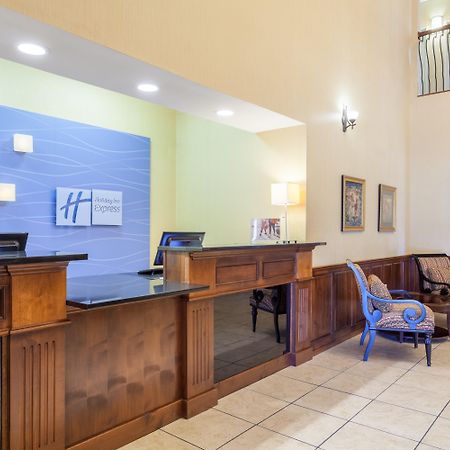 Holiday Inn Express Hotel & Suites Clarksville Экстерьер фото