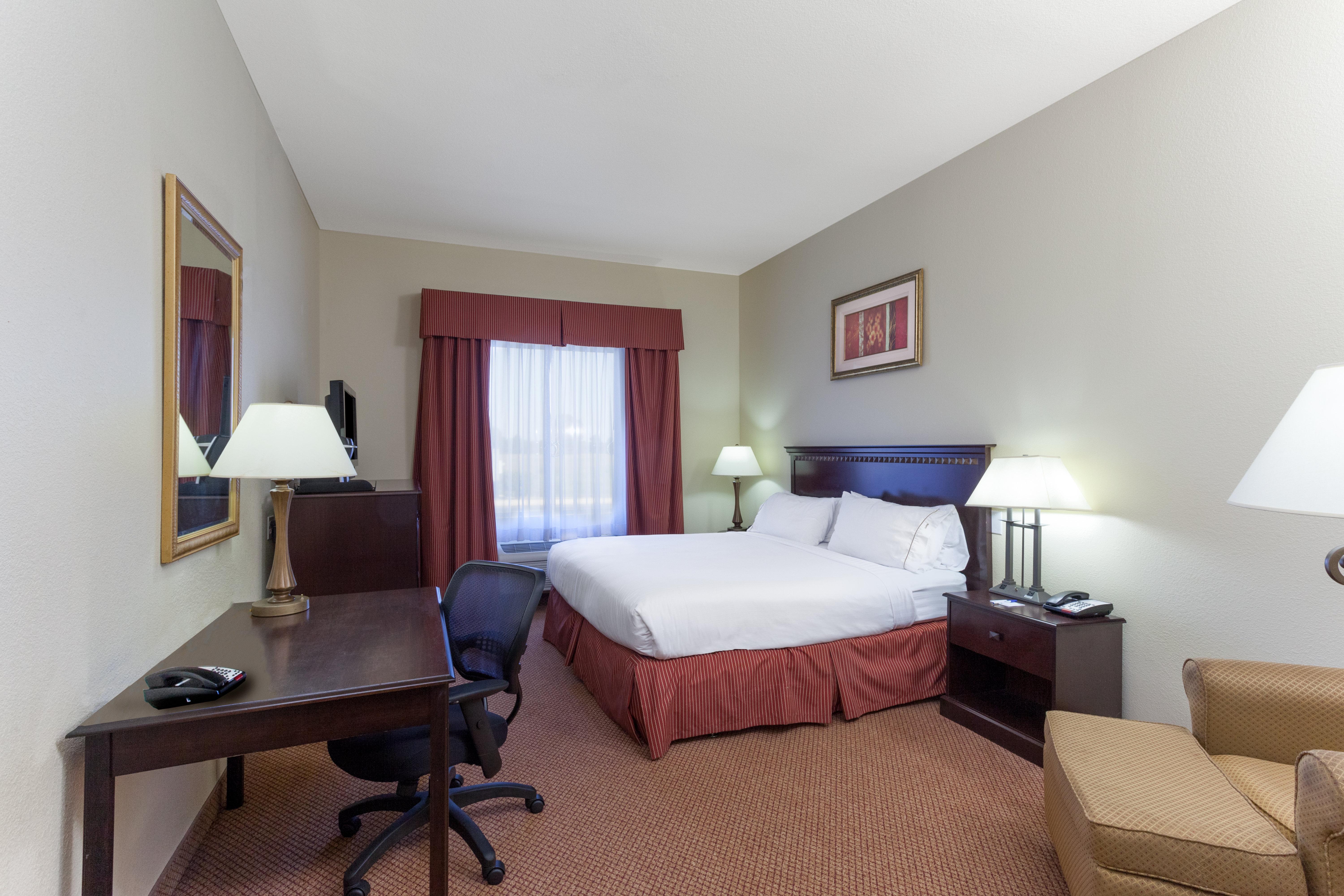 Holiday Inn Express Hotel & Suites Clarksville Экстерьер фото