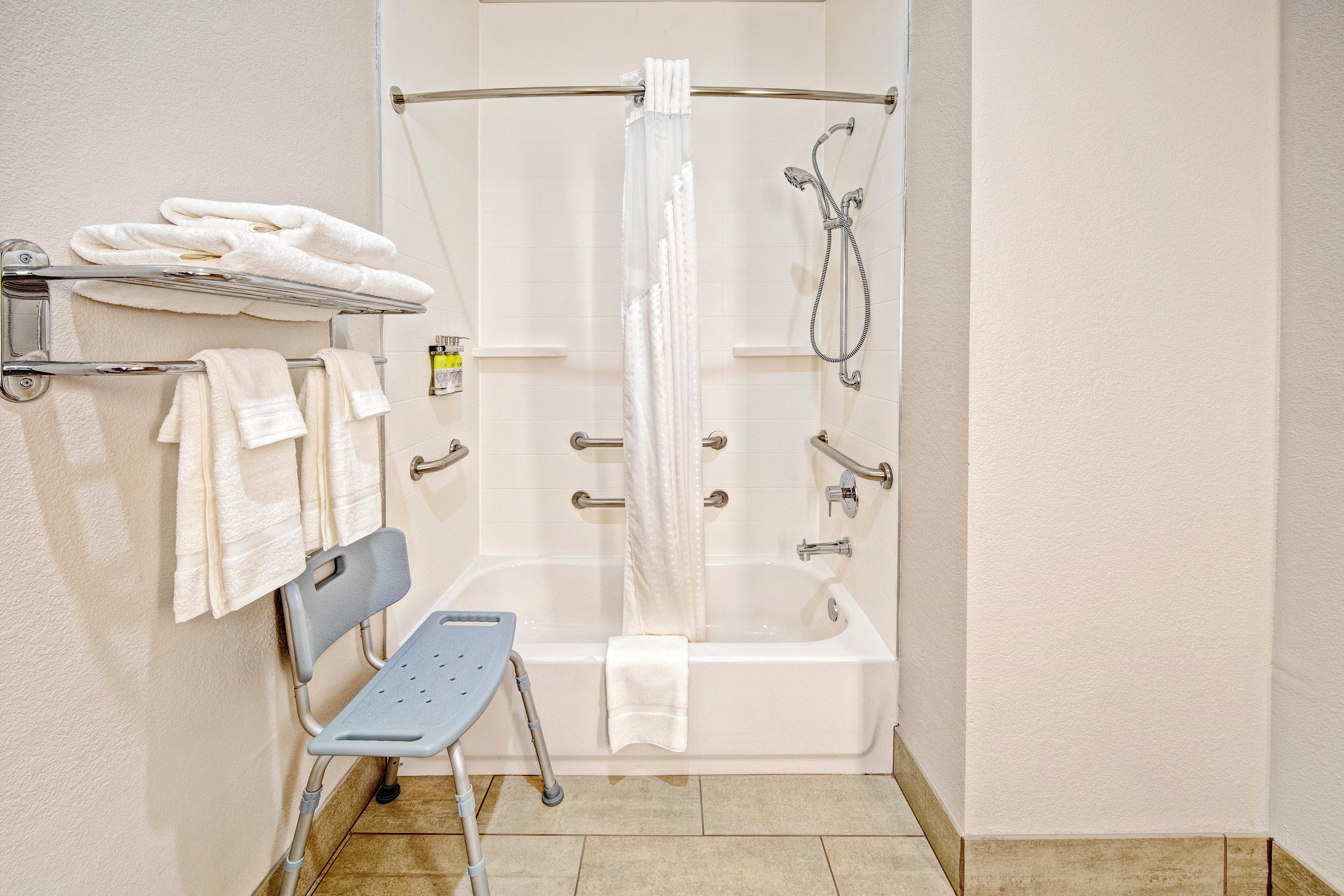 Holiday Inn Express Hotel & Suites Clarksville Экстерьер фото