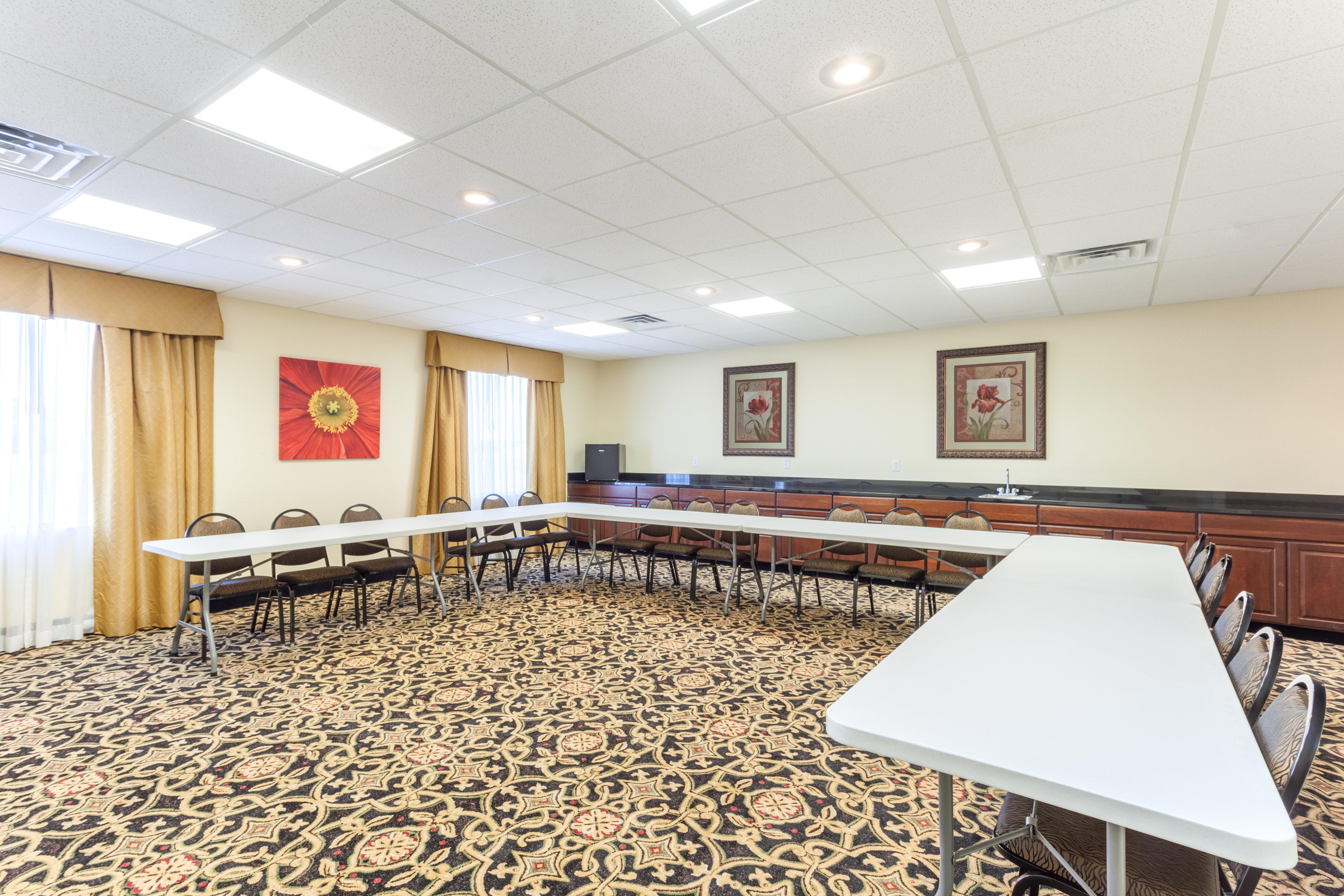 Holiday Inn Express Hotel & Suites Clarksville Экстерьер фото
