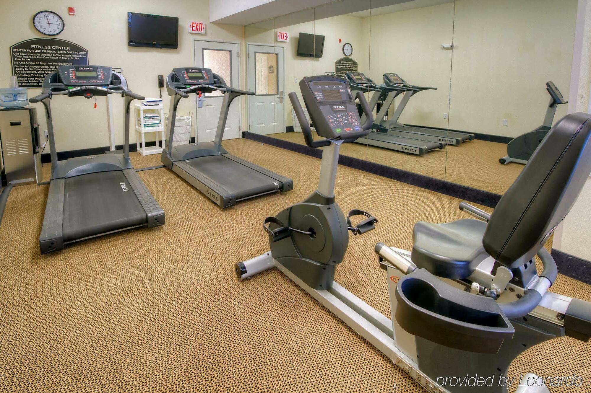 Holiday Inn Express Hotel & Suites Clarksville Экстерьер фото